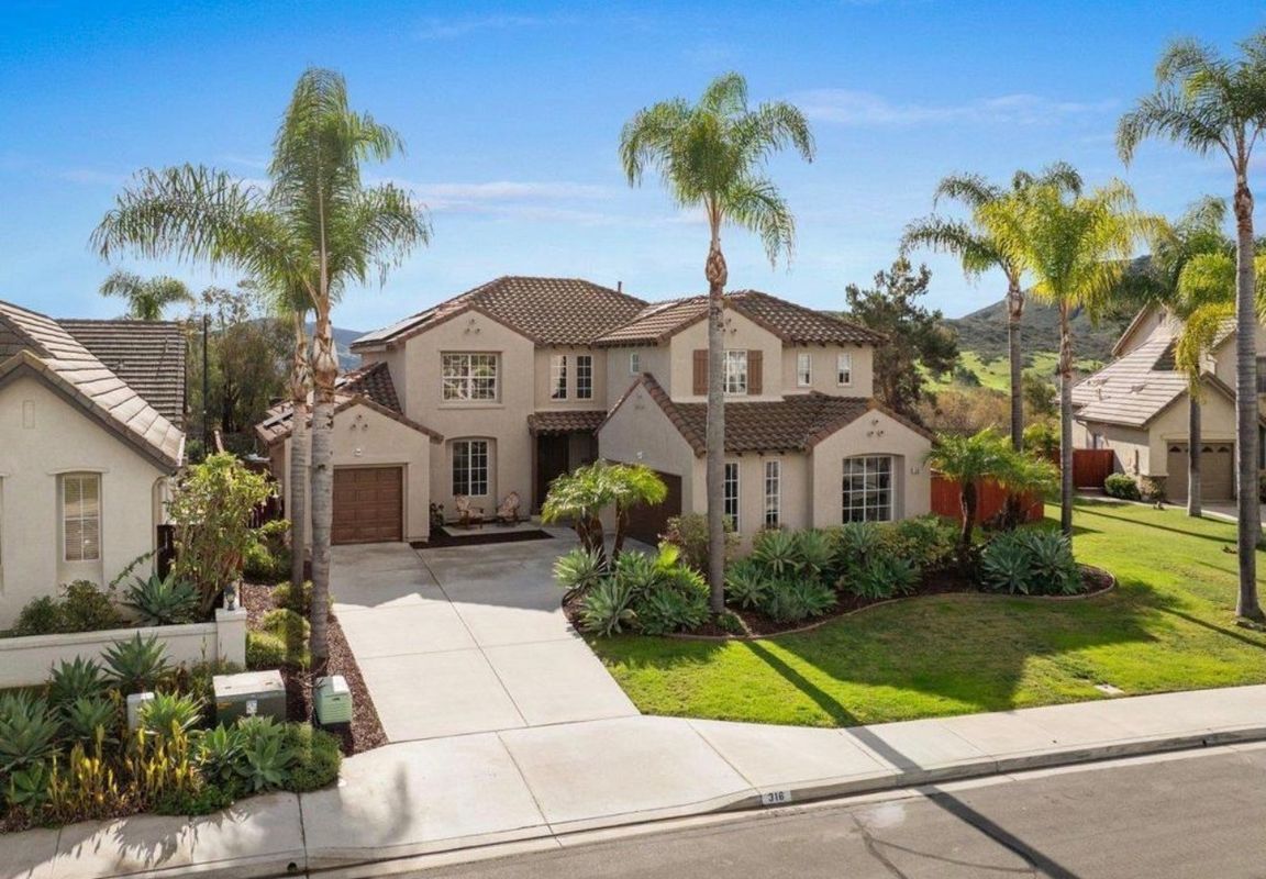 Foto del edificio - 316 Crownview Ct