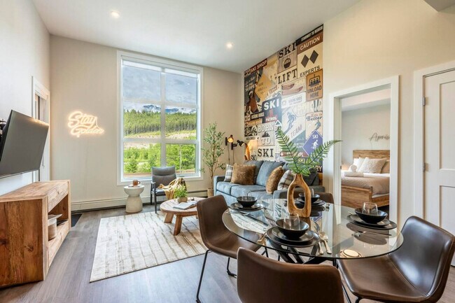 Photo du bâtiment - 901-907 7 St N