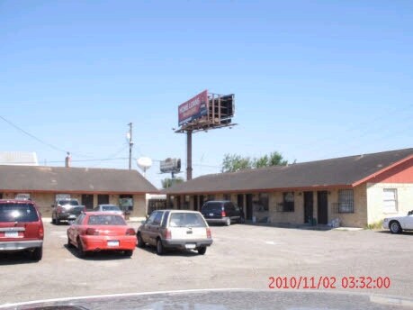 Building Photo - 302 Butch's Dr