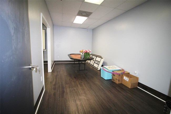 Foto del edificio - 201 N Houston St