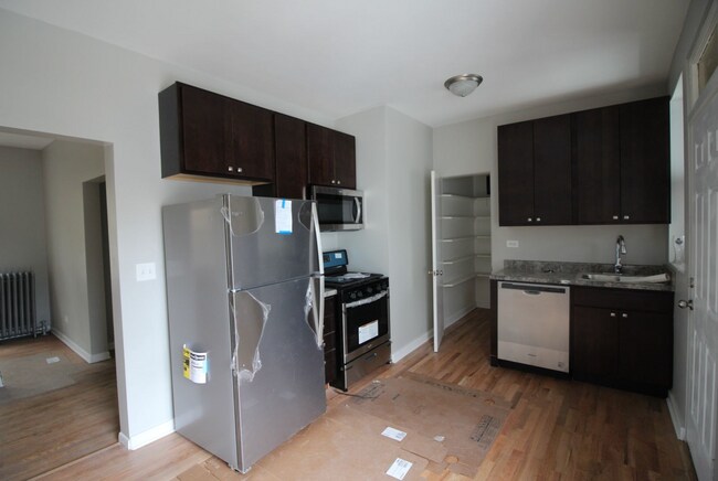 Dishwasher - 4324 N Bernard St