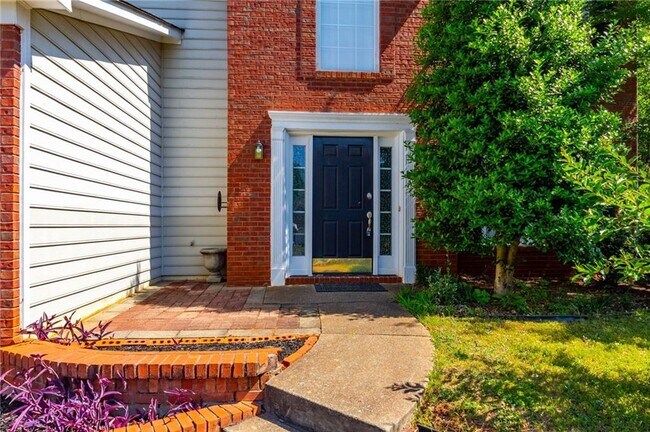 Foto del edificio - 2887 Manor Glen Ln NW