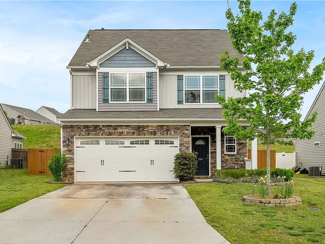 Beautiful 4BR/3BA Home in the Desirable Po... - Beautiful 4BR/3BA Home in the Desirable Po...