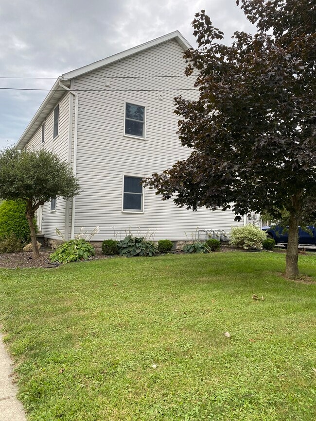 Building Photo - 207 Washington St