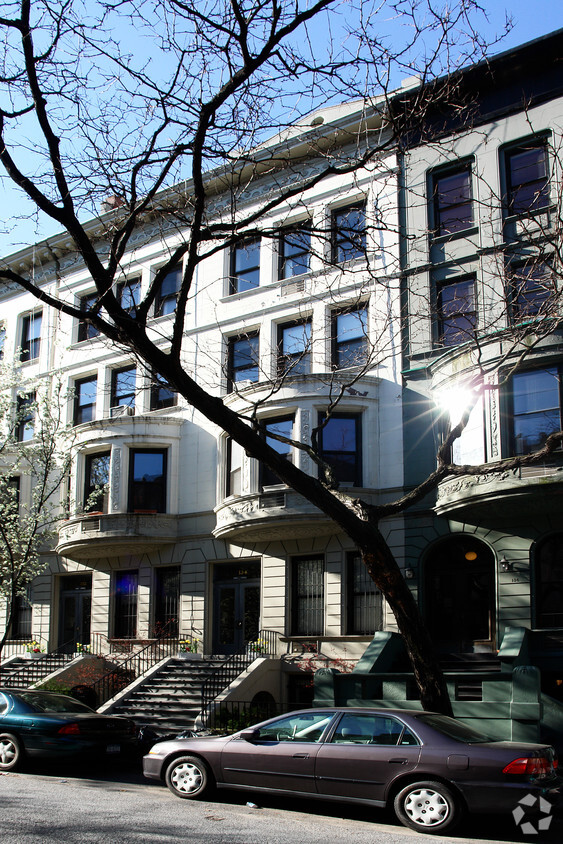 Primary Photo - 134 West 80th Street (j3)
