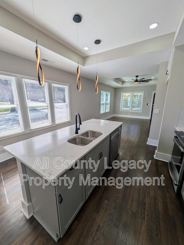 Foto del edificio - 940 Martin St SE