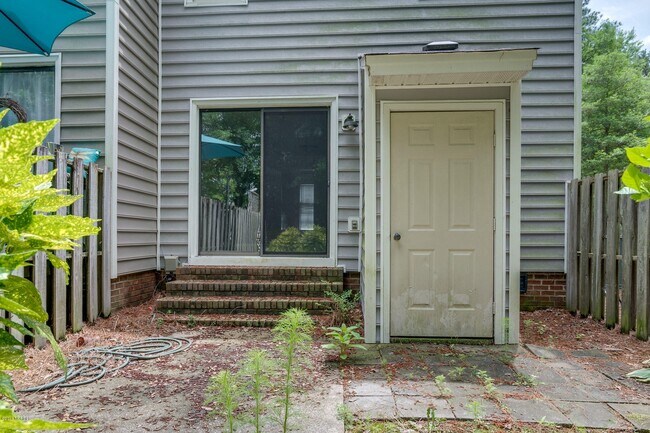 Foto del edificio - 3408 Jayne Ln NW