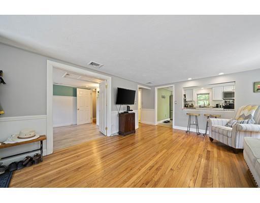 Foto del edificio - 273 N Main St
