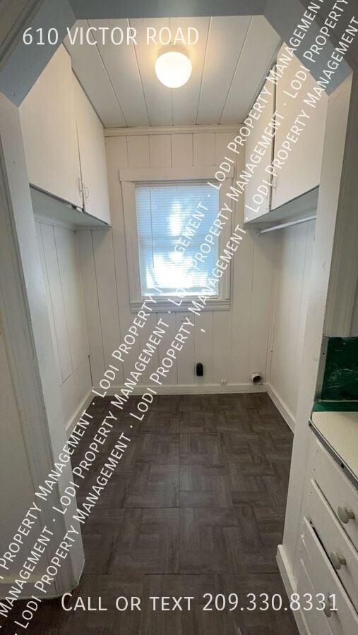 Foto del edificio - 610 E Victor Rd