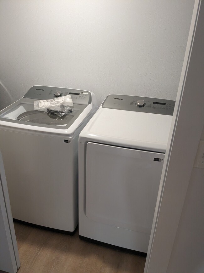 Foto del edificio - 3770 Potter St