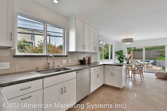 Foto del edificio - 4 br, 3 bath House - 801 27th Street