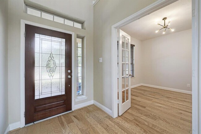 Building Photo - 11130 E Lake Gables Dr