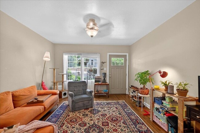 Foto del edificio - 1454 S Gadsden St