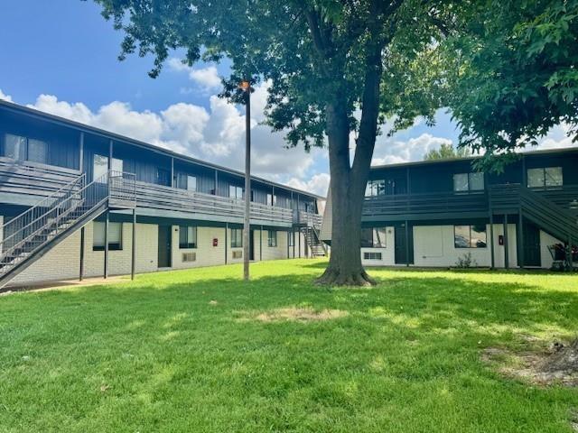 Foto principal - 1701 S West End St