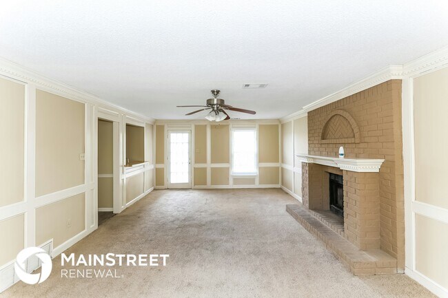 Building Photo - 7330 Ashley Oaks Dr