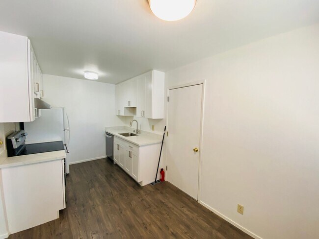 Foto del edificio - 50-52 Shoreline Cir