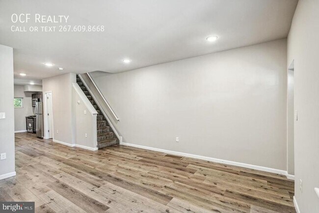 Building Photo - Newly Renovated W Philly Home