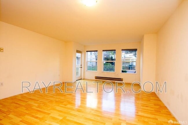 Building Photo - 2225 23rd St