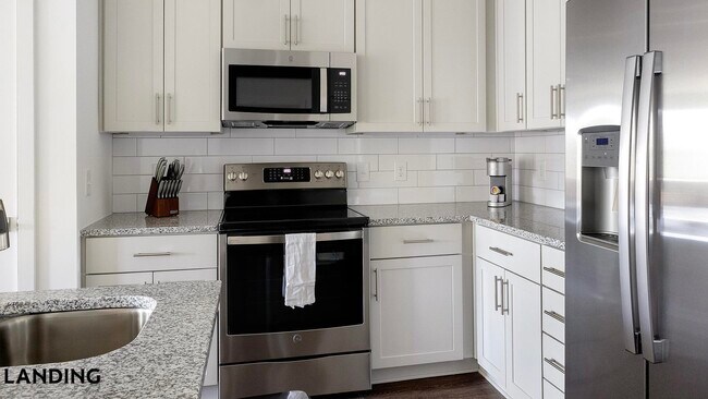 Building Photo - 2110 Birkhall St