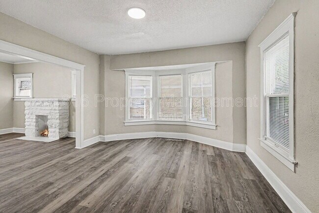 Foto del edificio - 3205 E 31st St