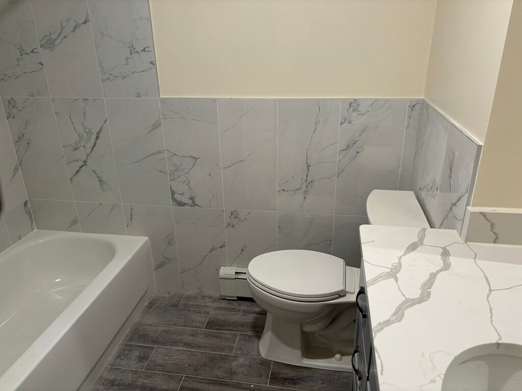 Foto del edificio - 761 E 7th St