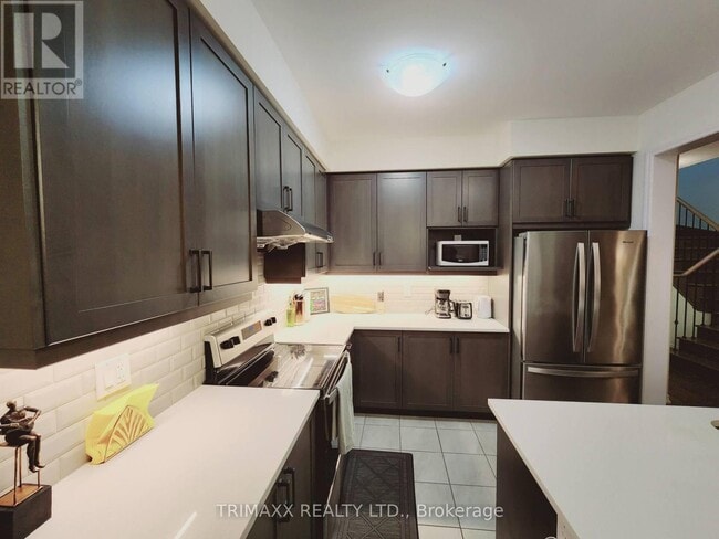 Building Photo - 63 Alexandra Dr