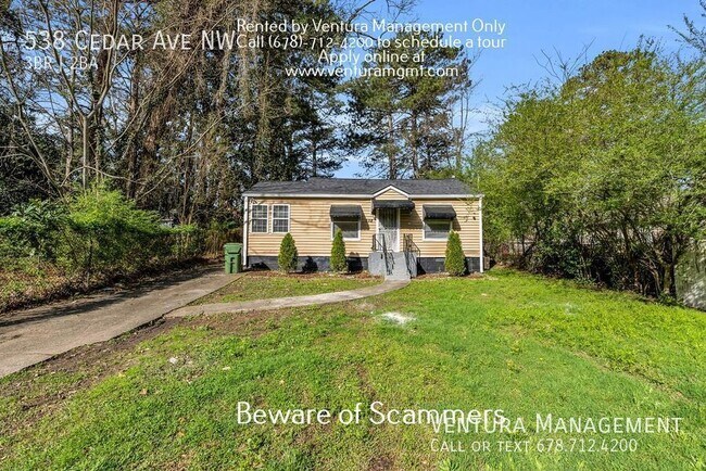 Building Photo - 538 Cedar Ave NW