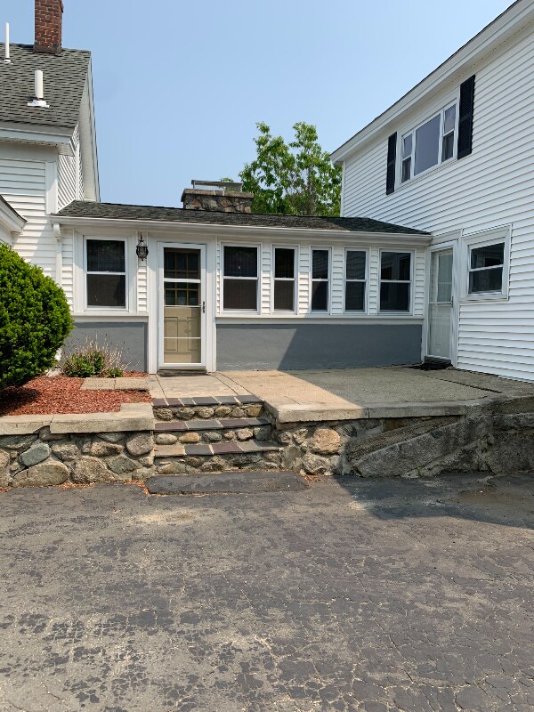 Building Photo - 464 Canton St