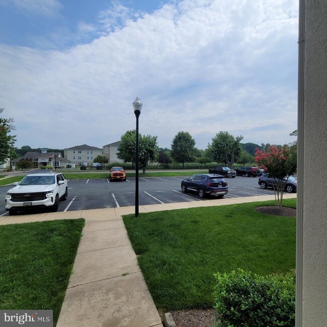 Building Photo - 534 Riviera Dr