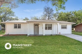 Building Photo - 2922 Java Plum Ave