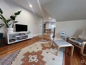 Building Photo - 18 Colberg Ave