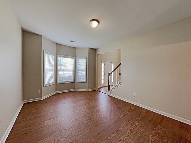Building Photo - 5016 Luxford Drive