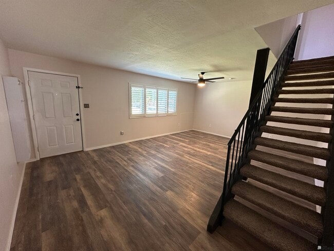 Building Photo - 2490 W Yowell Ct