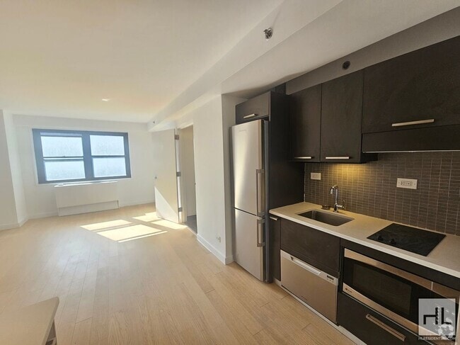 Building Photo - East 39th Street