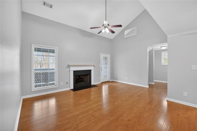 Foto del edificio - 3921 Riverlook Pkwy SE