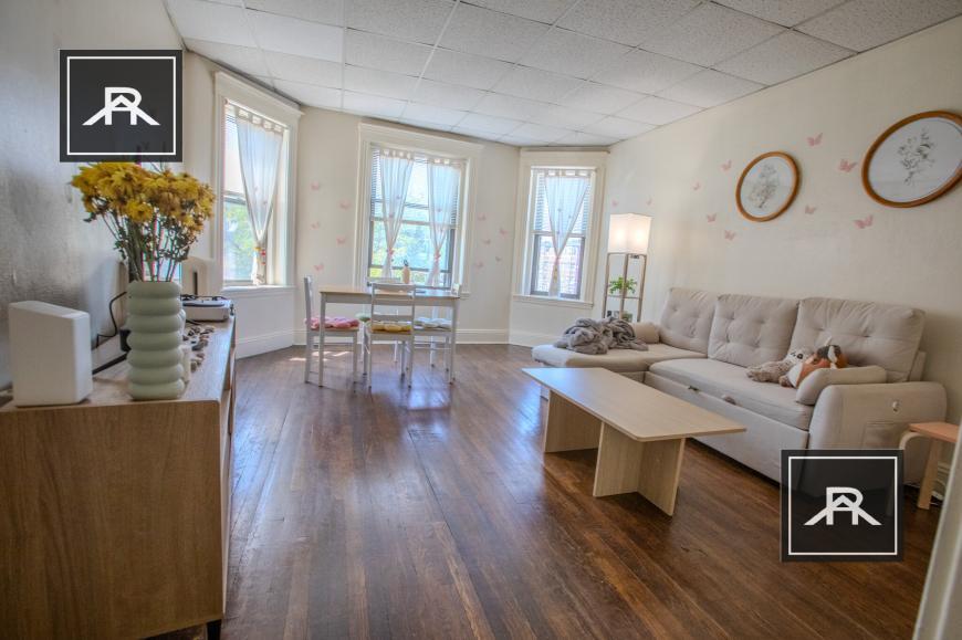 Foto principal - 1 bedroom in Brighton MA 02135
