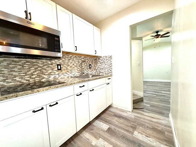 Building Photo - 3548 NW 39th Ave