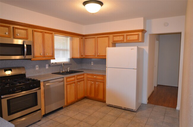 Foto del edificio - 9902 Trailway Dr