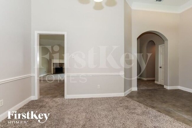 Foto del edificio - 13626 Summer Hill Dr