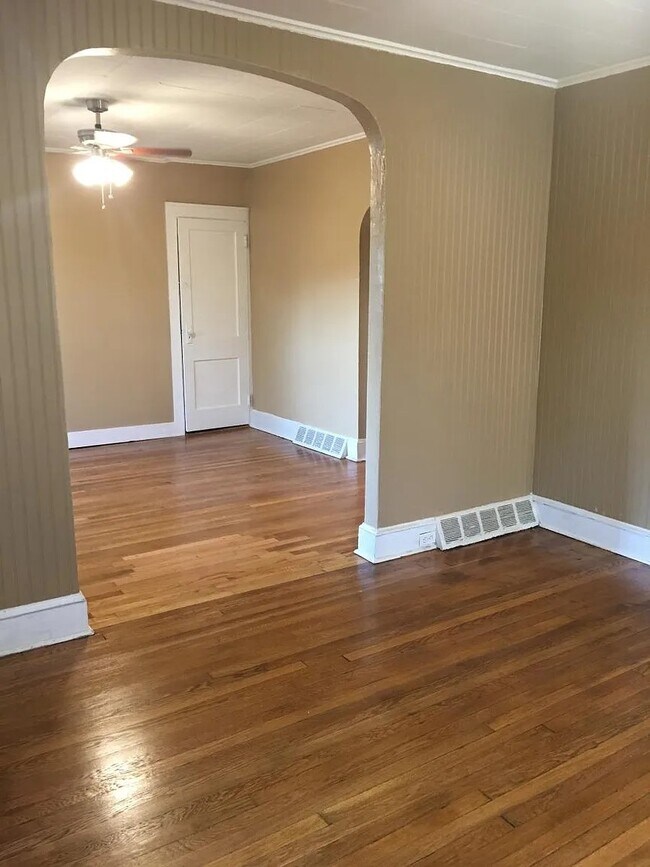 Foto del edificio - 33 Woodbine St