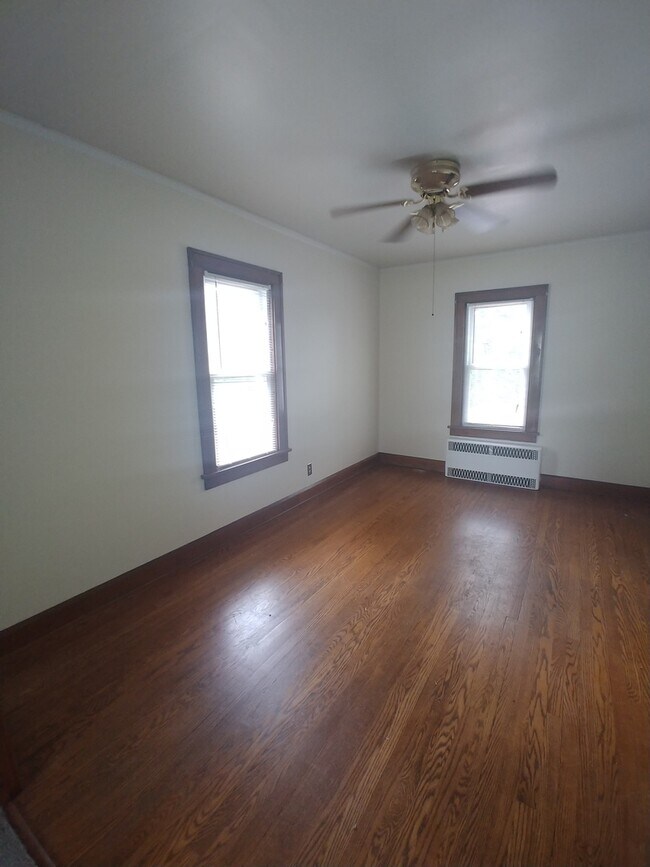 Foto del edificio - 453 E Kline St