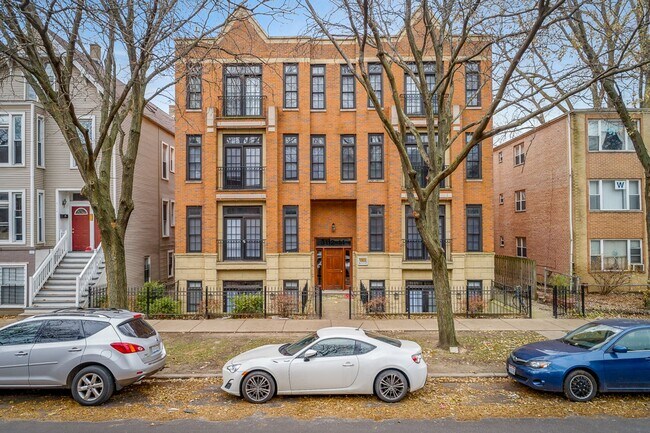 Foto del edificio - 3114 N Racine Ave