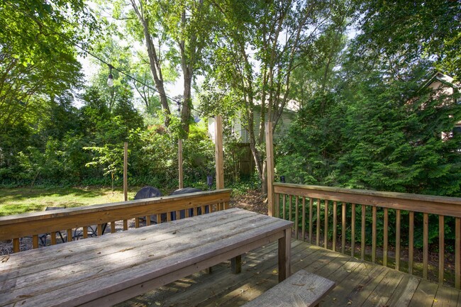 Foto del edificio - "Charming 3-Bed Oasis in Southern Pines wi...