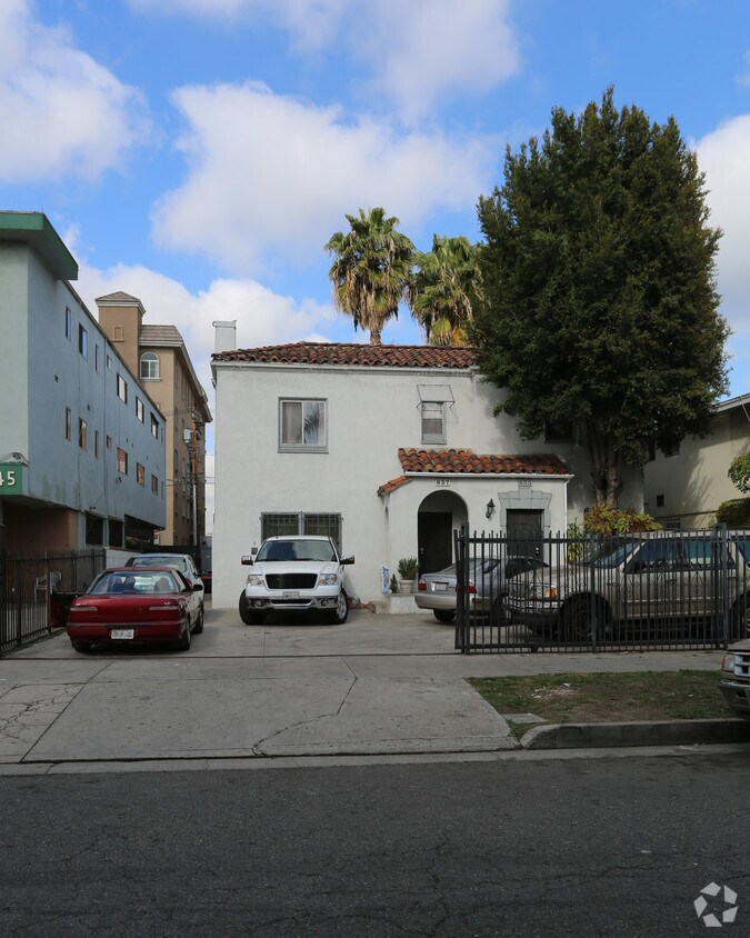 Foto del edificio - 835 S Kenmore Ave