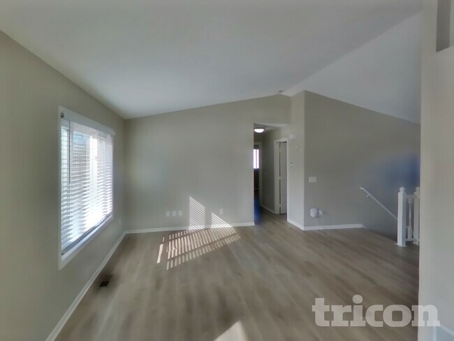 Foto del edificio - 14098 Yosemite Ave S
