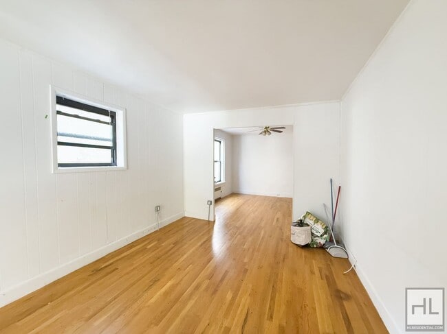 Building Photo - SULLIVAN PLACE / Renovated Full-Floor 1-Be...