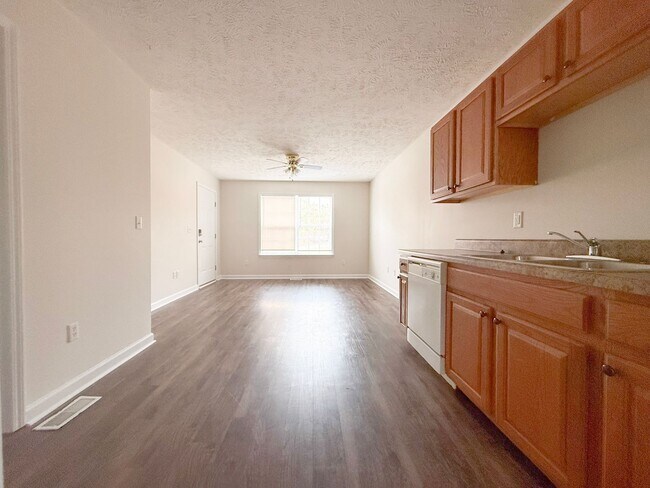 Foto del edificio - 30 Lexington Ct