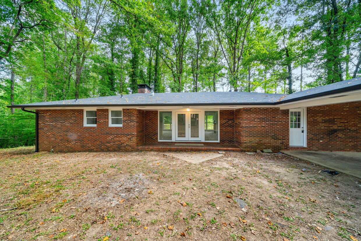 Foto principal - 3890 Atlanta Hwy