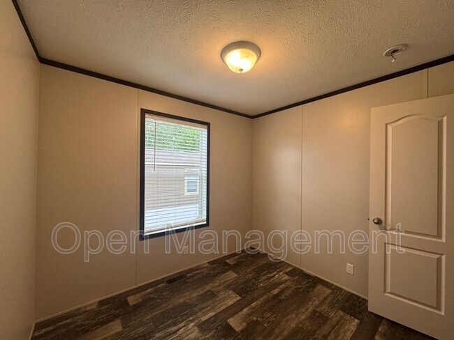 Foto del edificio - 8701 NE 107th Pl