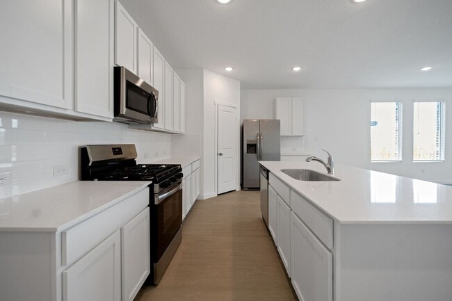 Building Photo - 2381 Avalon